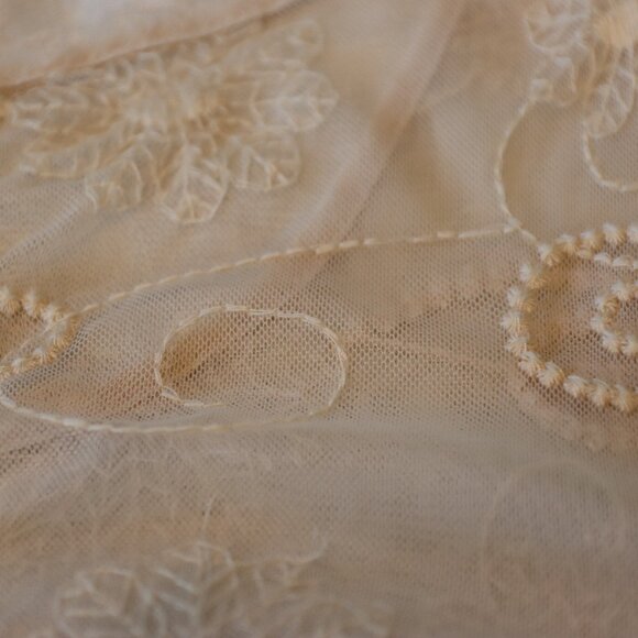 Adiva Lightweight Gauze Sheer Embroidered Sleeveless Blouse  XL Casual Summer - Picture 6 of 16